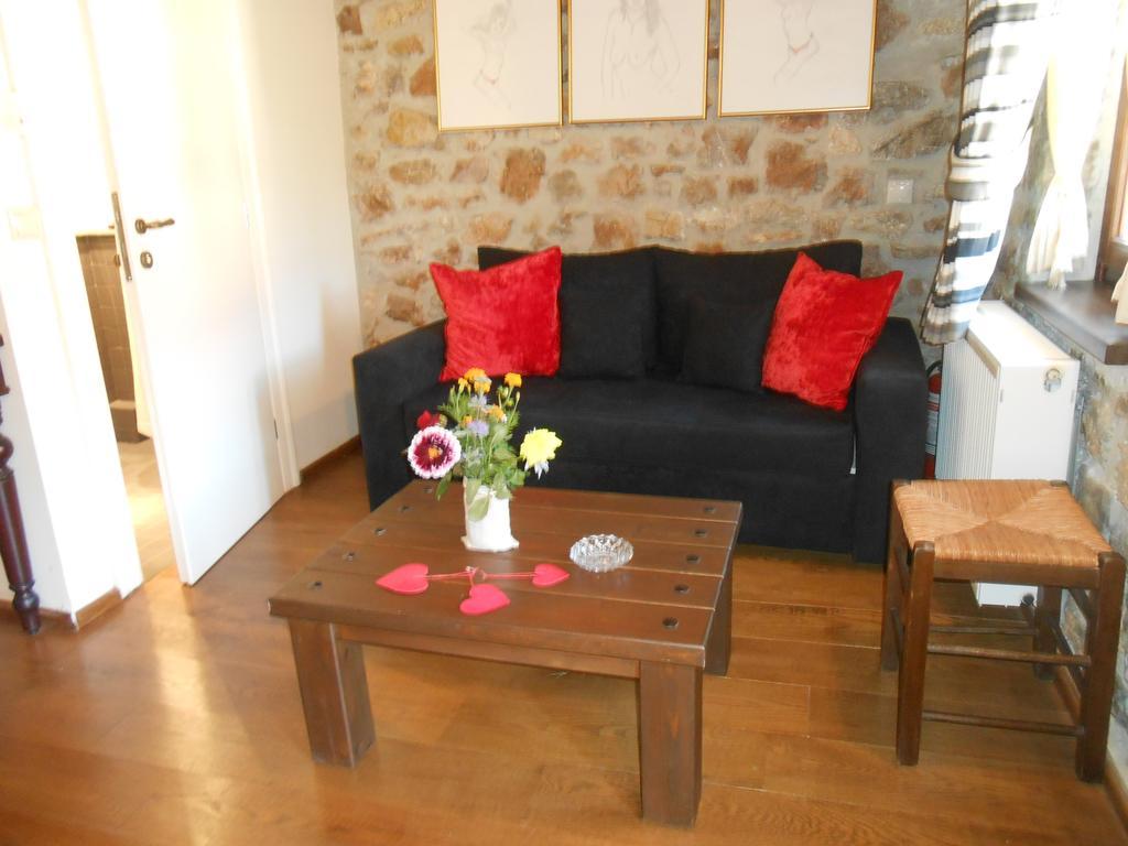 Oihalia Guesthouse Fidhákia Dış mekan fotoğraf